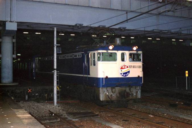 特集：広汎な時代要請に応えた平坦線区向け直流電気機関車の標準